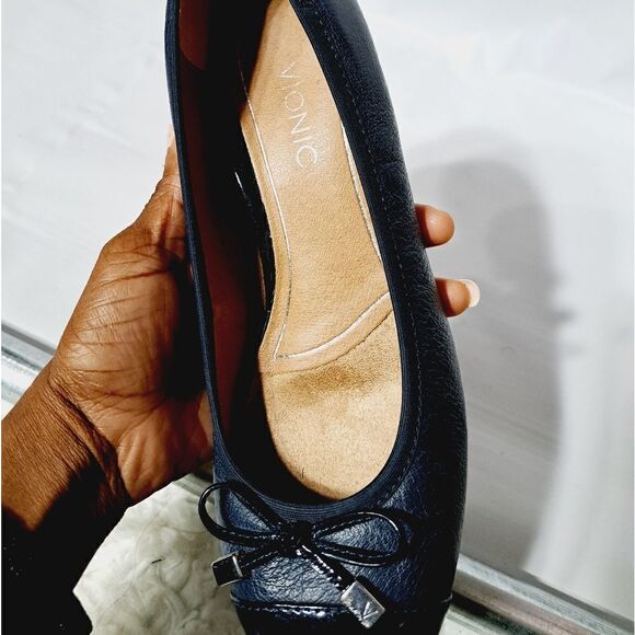 Vionic    - Picture 6 of 7